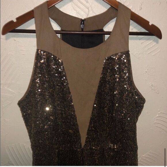 Women’s Gianni Bini Bronze Sequin Party Dress - Picture 5 of 8